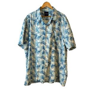 Tommy Bahama Mens 3X Blue and White Floral Silk Short Sleeve Hawaiian Shirt